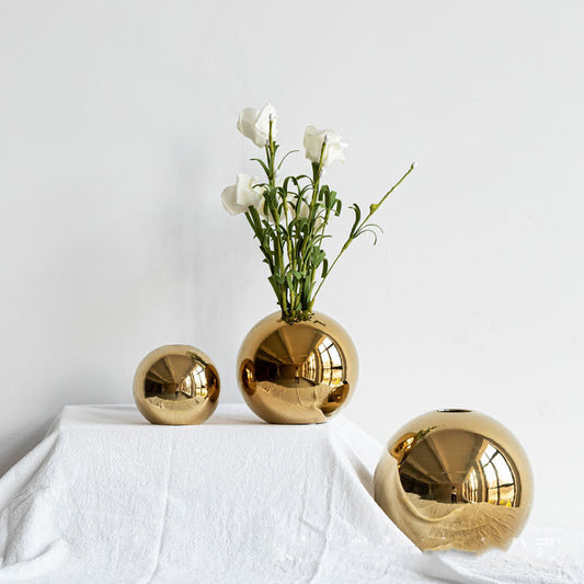 Gilded Aura Ceramic Vase